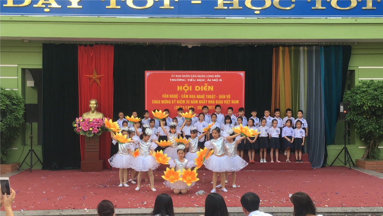 Văn nghệ chào mừng ngày nhà giáo Việt Nam - 2018 (17).JPG